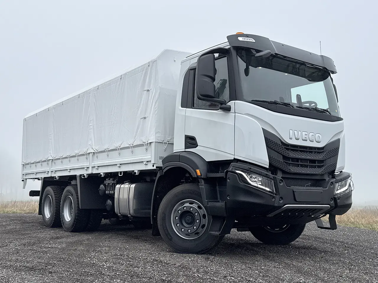 Iveco T-Way AD380T43H AT 6x4 Tarpaulin/Canvas Body Truck 4