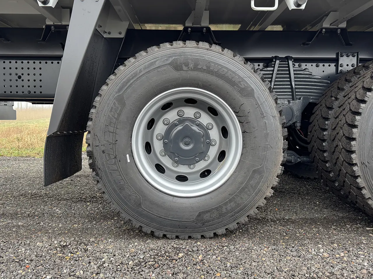 Iveco T-Way AD380T43H AT Caisse bâchée 6x4 12