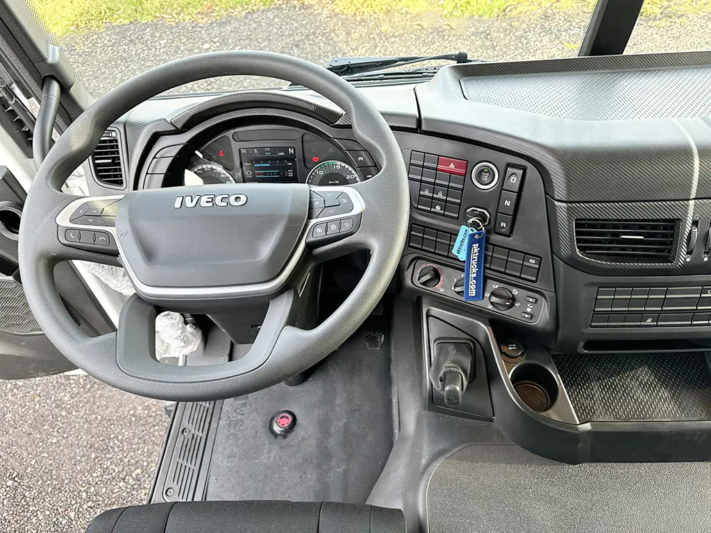 Iveco T-Way AD380T43H AT Tipper Truck 6x4 9