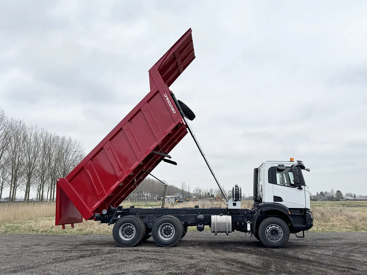 Iveco T-Way AD380T43H AT 6x4 Tipper Truck 9