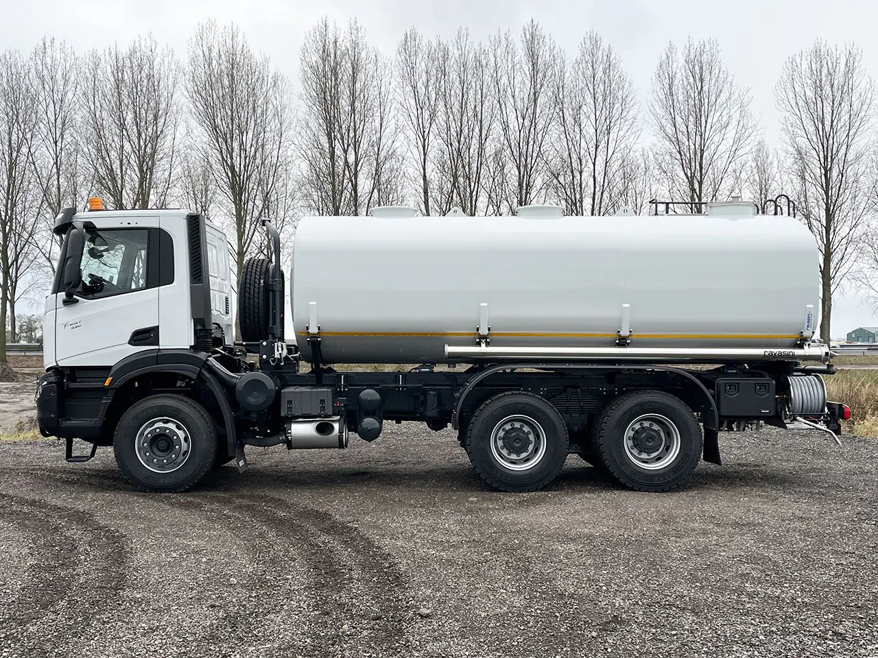 Iveco T-Way AD380T43H AT 6x4 Water Tank Truck 2