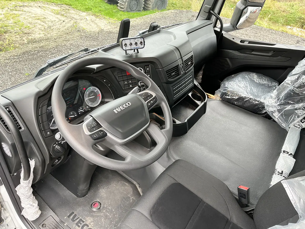 Iveco T-Way AD380T43H AT Camion citerne à eau 6x4 8
