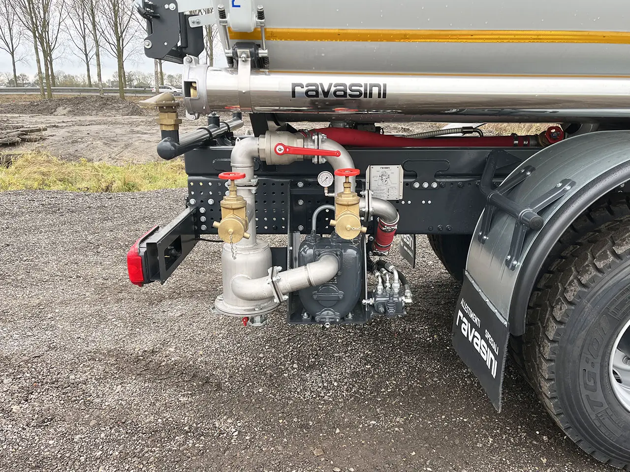 Iveco T-Way AD380T43H AT Camion citerne à eau 6x4 16