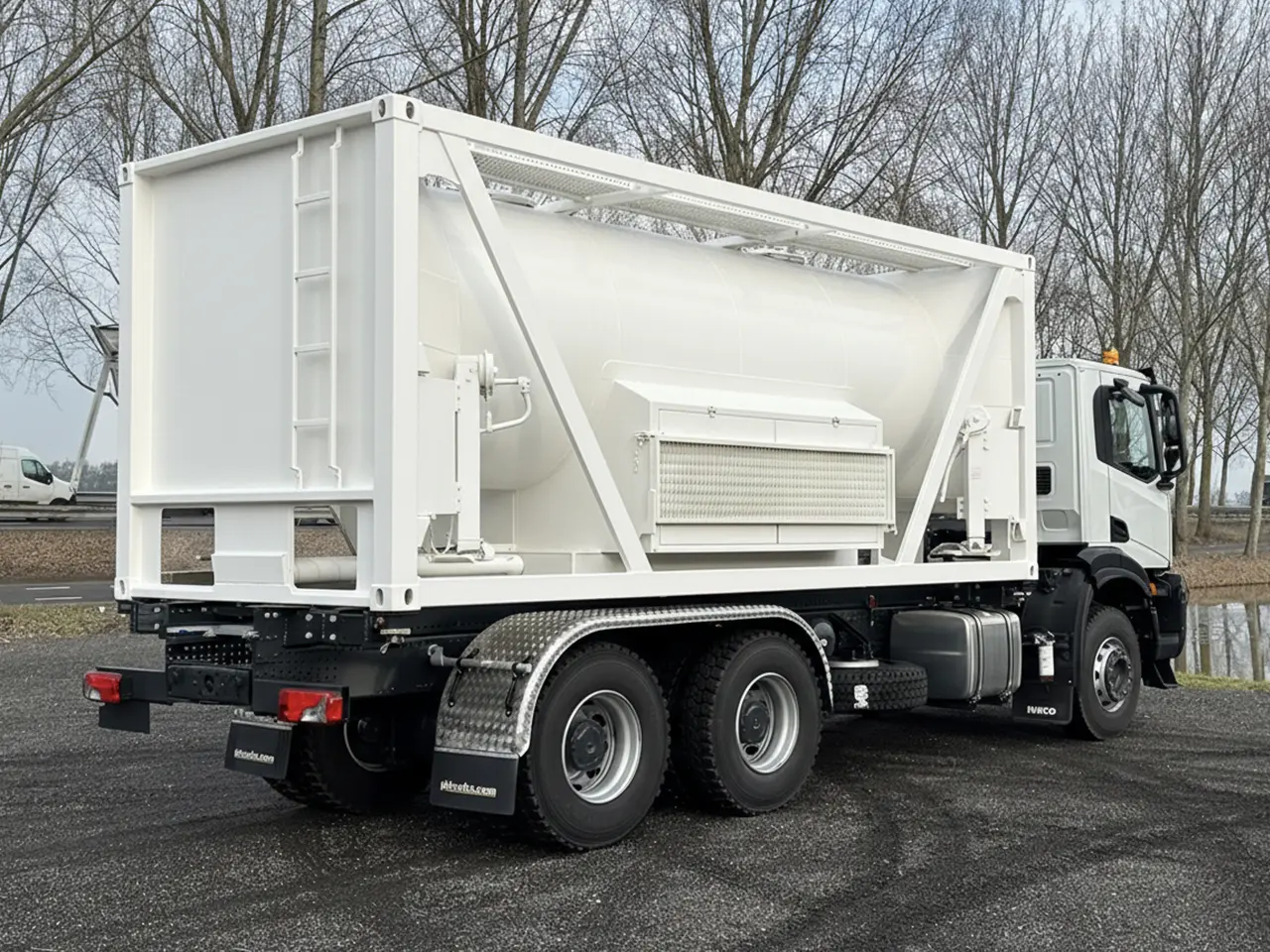 Iveco T-Way AD380T43H AT Water Tank Truck 6x4 2