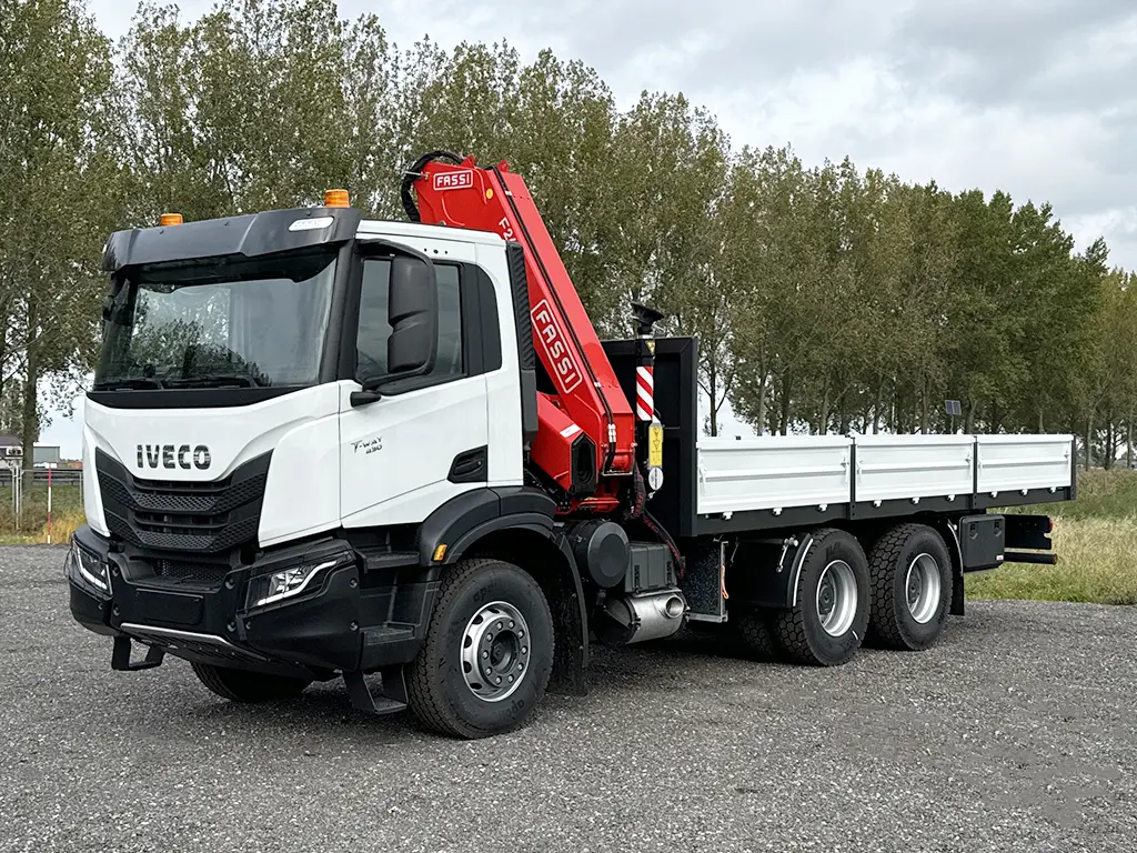 Iveco T-Way AD380T43H AT Fassi F245A.0.24 Crane Truck 6x4