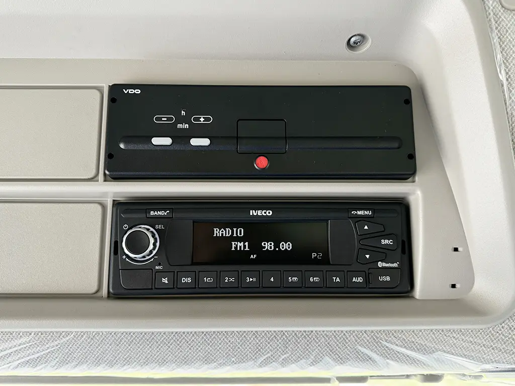 Iveco T-Way AD380T43H AT Fassi F245A.0.24 6x4 Crane Truck 10