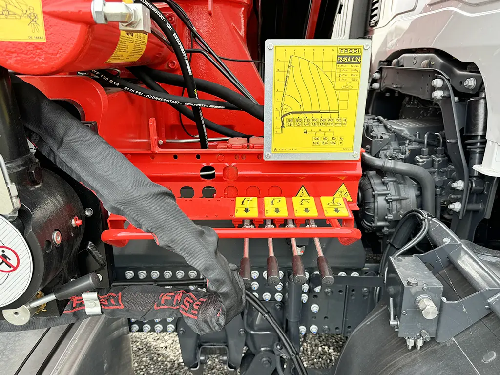 Iveco T-Way AD380T43H AT Fassi F245A.0.24 Crane Truck 6x4 13