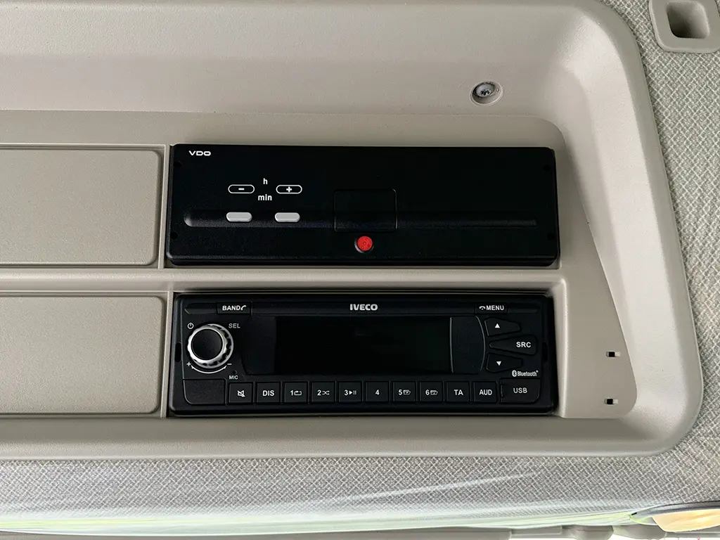 Iveco T-Way AD380T43H AT Fassi F335A.2.24 6x4 Crane Truck 10