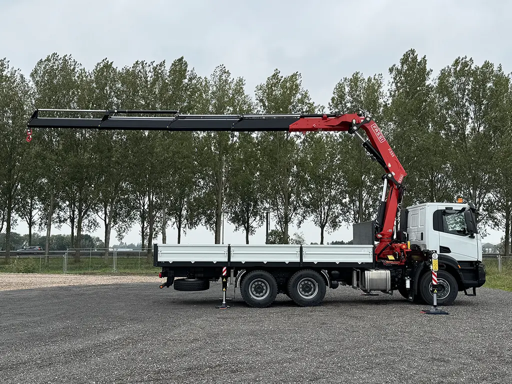 Iveco T-Way AD380T43H AT Fassi F335A.2.24 Camion grue 6x4 20