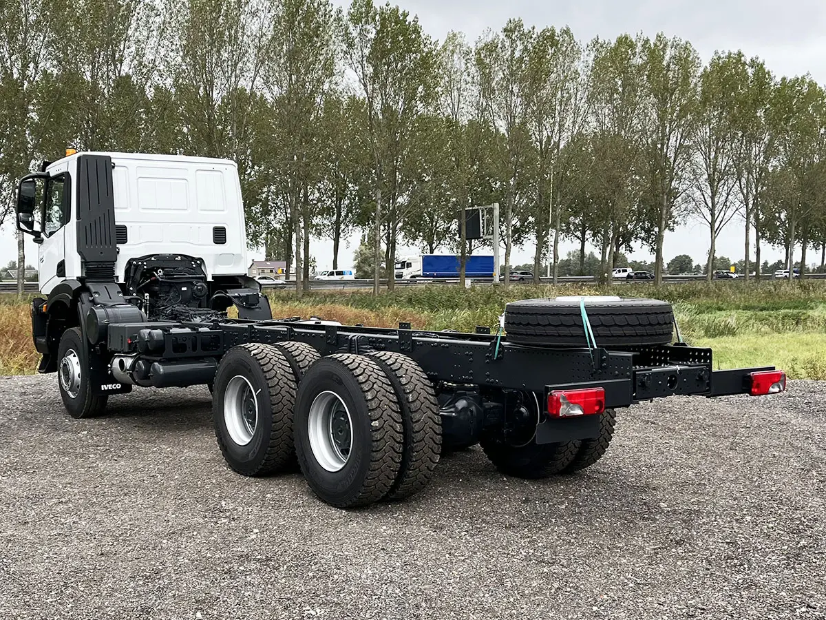 Iveco T-Way AD380T43WH-4500 AT Chassis Cabin 6x6 3