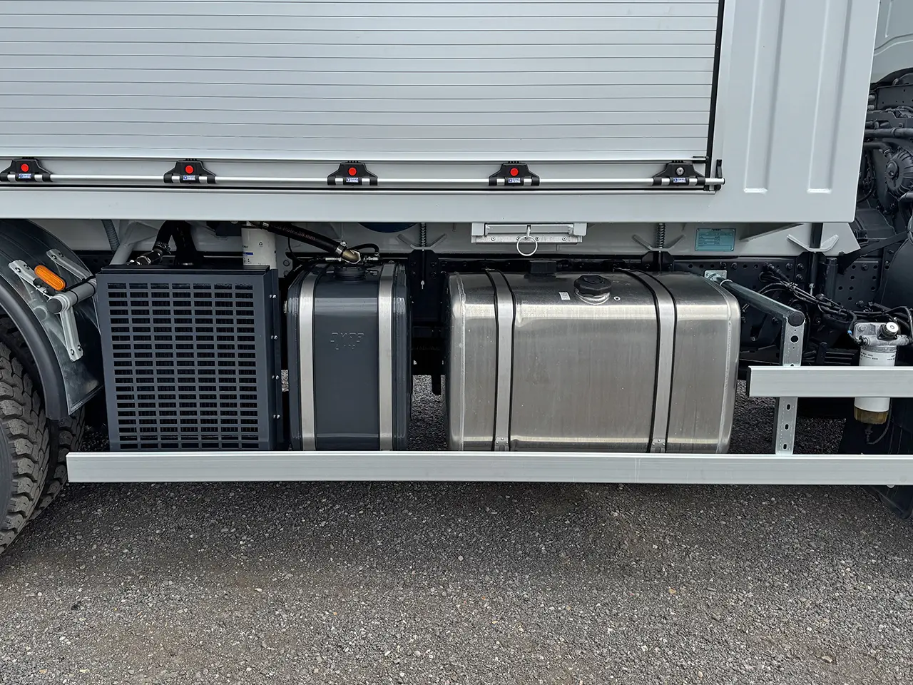 Iveco T-Way AD380T43WH-4500 AT 6x6 Fuel & Lube Truck 13