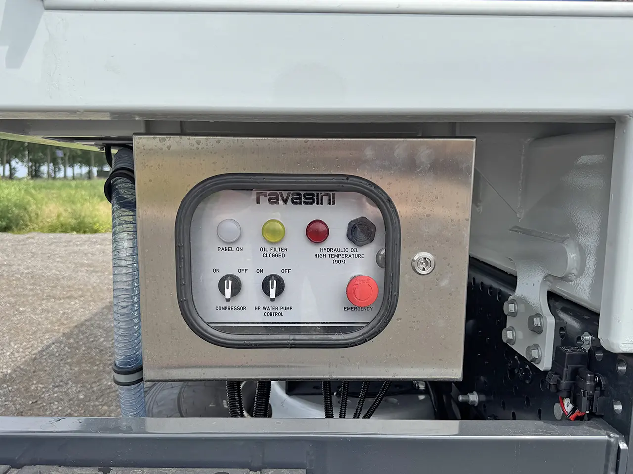 Iveco T-Way AD380T43WH-4500 AT Camion à carburant et lubrifiant 6x6 21