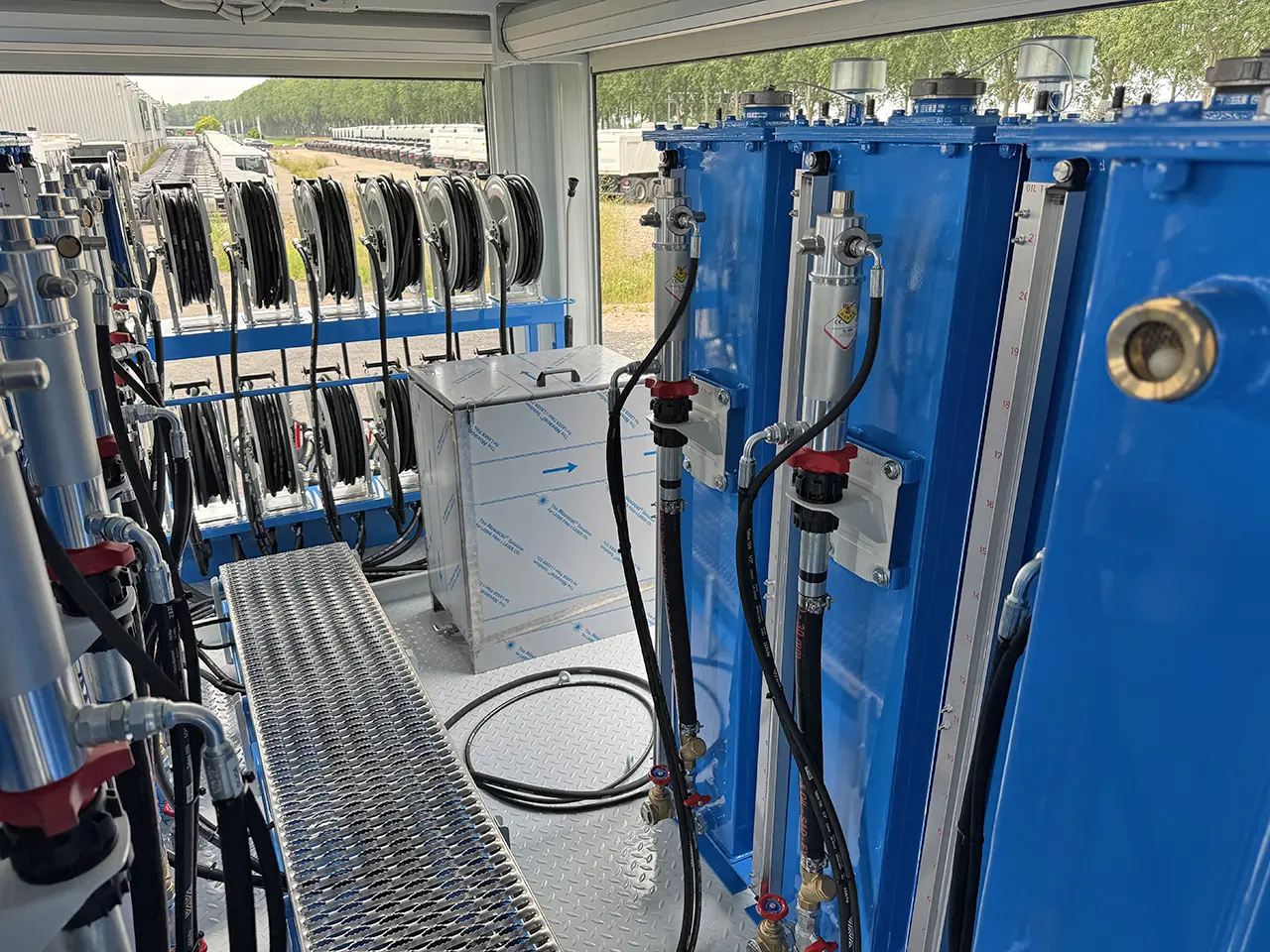 Iveco T-Way AD380T43WH-4500 AT 6x6 Fuel & Lube Truck 24