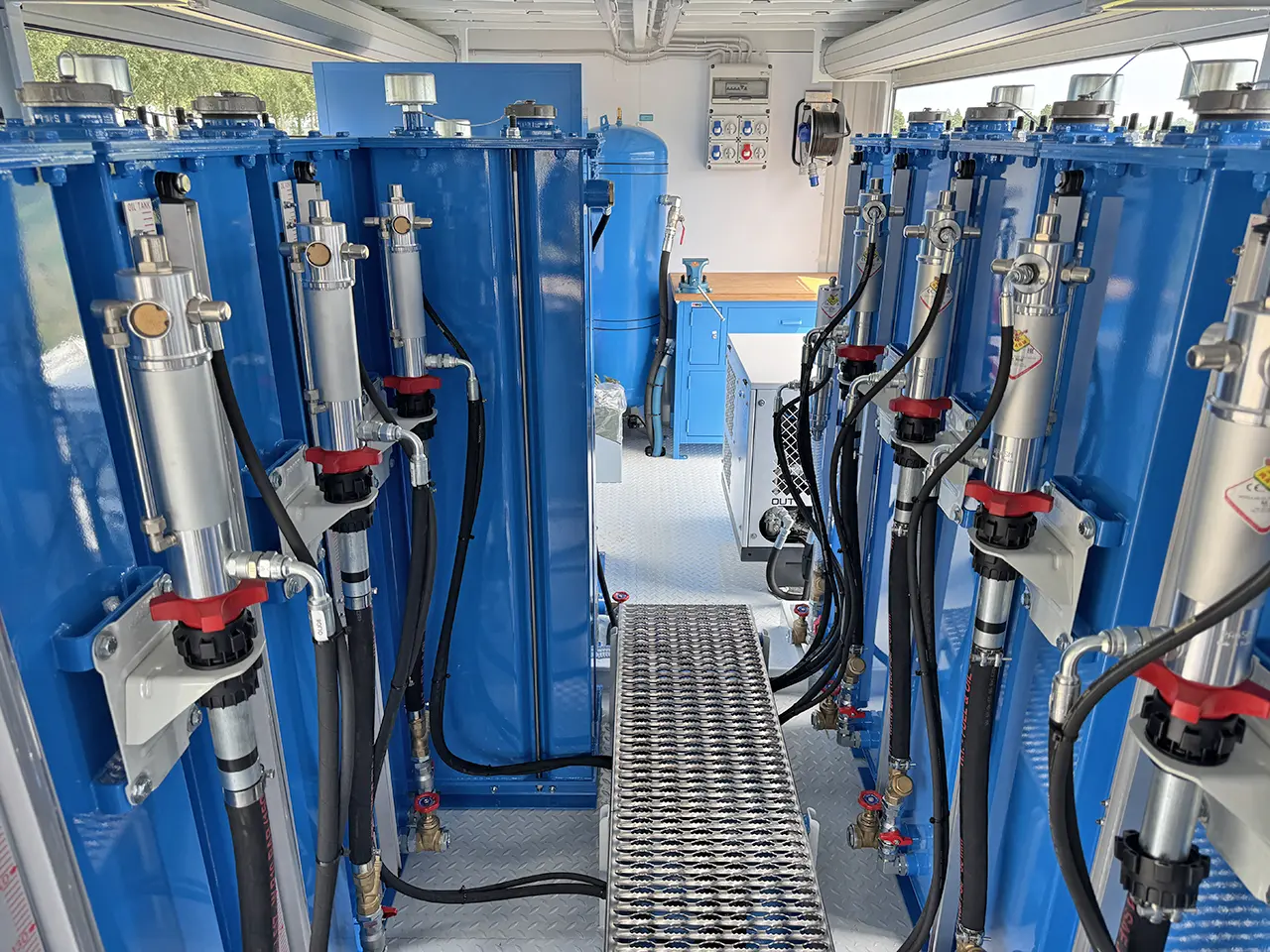 Iveco T-Way AD380T43WH-4500 AT 6x6 Fuel & Lube Truck 26