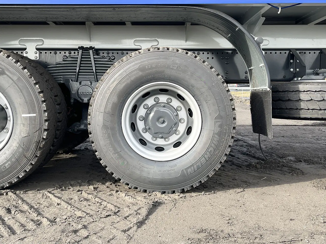 Iveco T-Way AD380T43WH AT 6x6 Fuel & Lube Truck 21