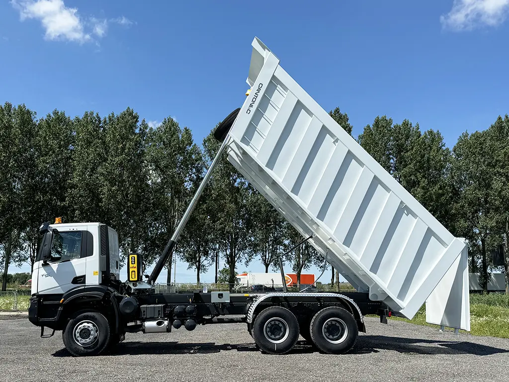 Iveco T-Way AD380T43WH AT 6x6 Tipper Truck 13