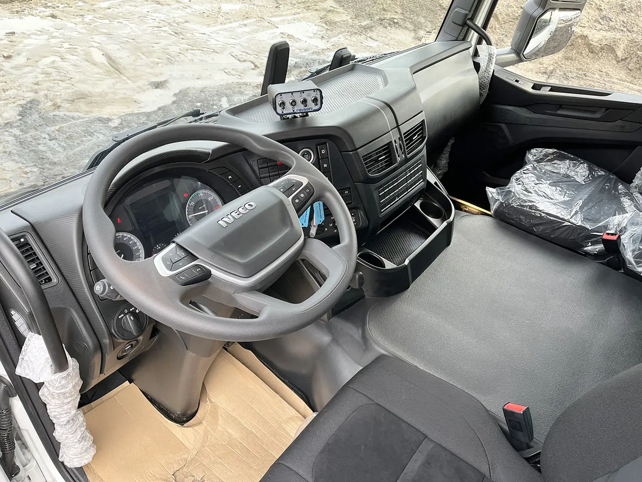 Iveco T-Way AD380T43WH AT Camion citerne à eau 6x6 8