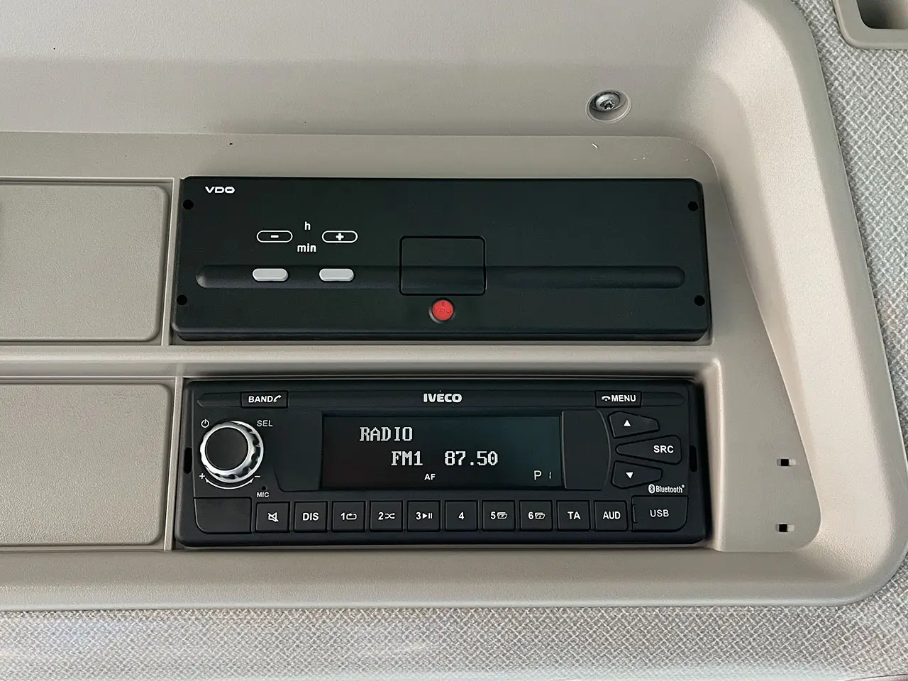 Iveco T-Way AD380T43WH AT 6x6 Water Tank Truck 11