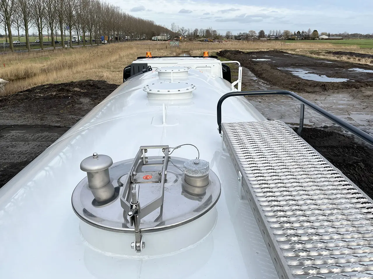 Iveco T-Way AD380T43WH AT Camion citerne à eau 6x6 13