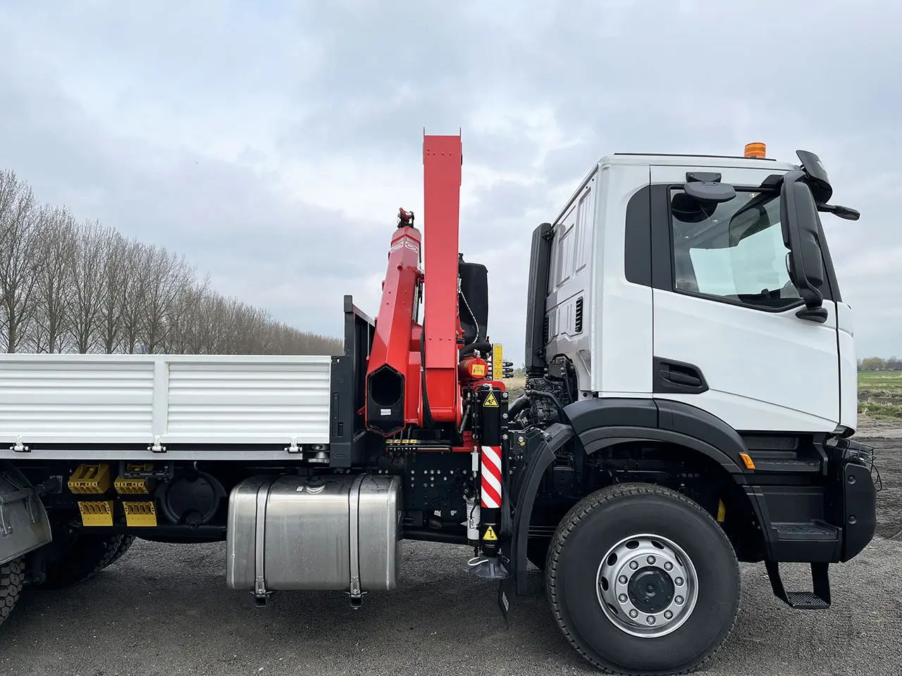 Iveco T-Way AD380T43WH AT Fassi F215A.0.22 Crane Truck 6x6 11