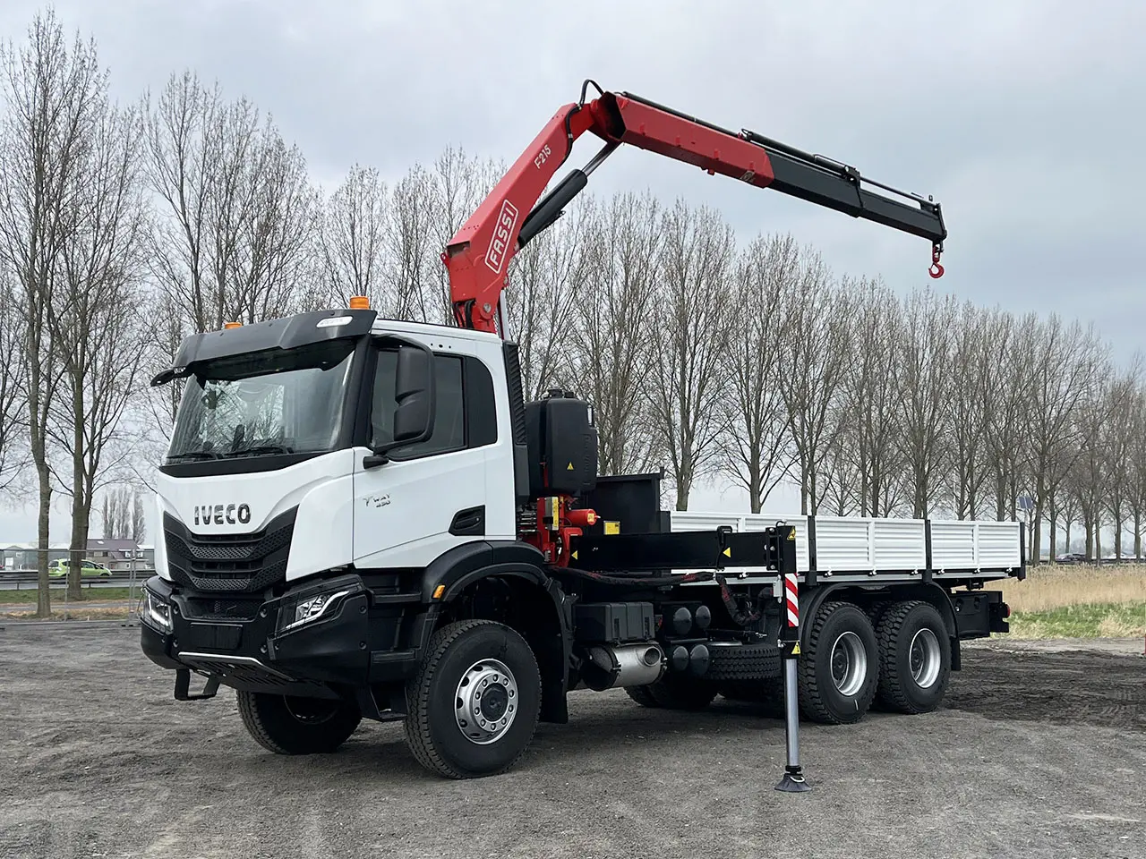 Iveco T-Way AD380T43WH AT Fassi F215A.0.22 6x6 Crane Truck 15