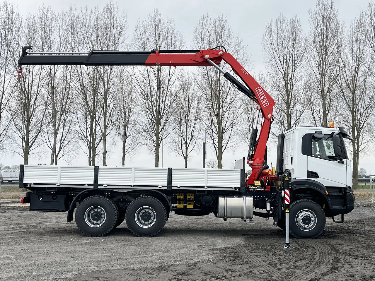 Iveco T-Way AD380T43WH AT Fassi F215A.0.22 6x6 Crane Truck 17