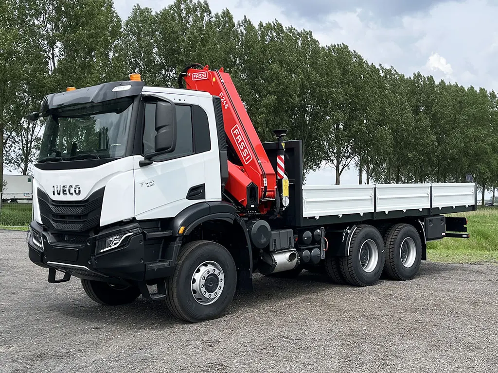 Iveco T-Way AD380T43WH AT Fassi F245A.0.24 Crane Truck 6x6