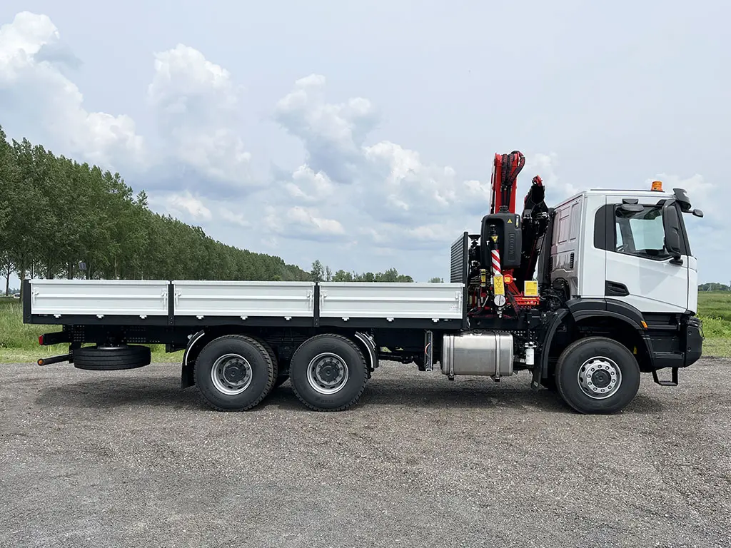 Iveco T-Way AD380T43WH AT Fassi F245A.0.24 6x6 Crane Truck 5