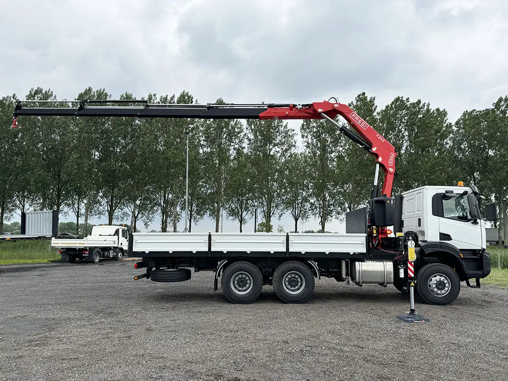 Iveco T-Way AD380T43WH AT Fassi F245A.0.24 6x6 Crane Truck 17
