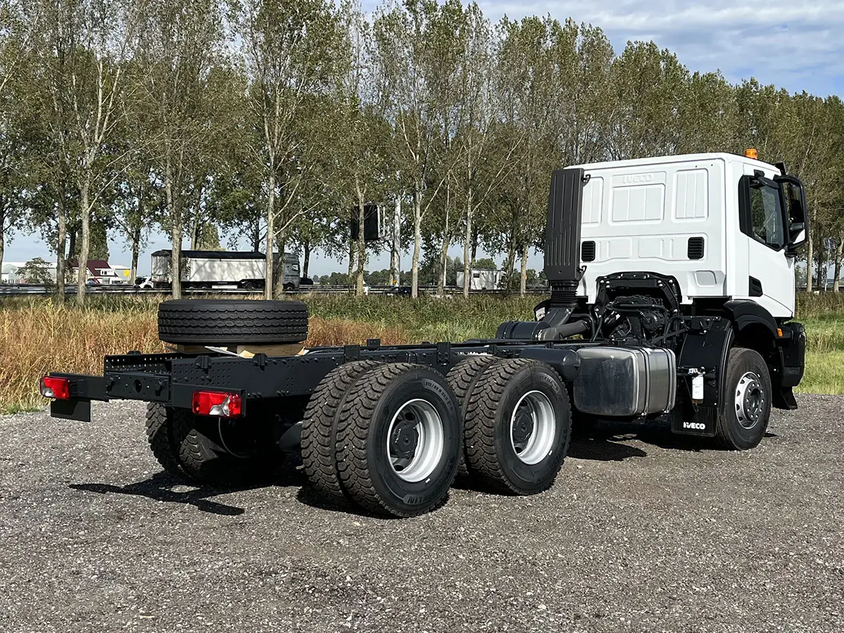 Iveco T-Way AD380T47H-3800 Chassis Cabin 6x4 6