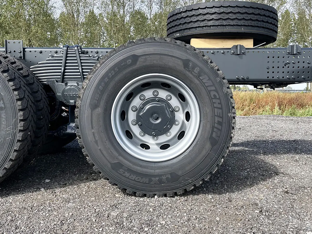 Iveco T-Way AD380T47H-3800 Chassis Cabin 6x4 12