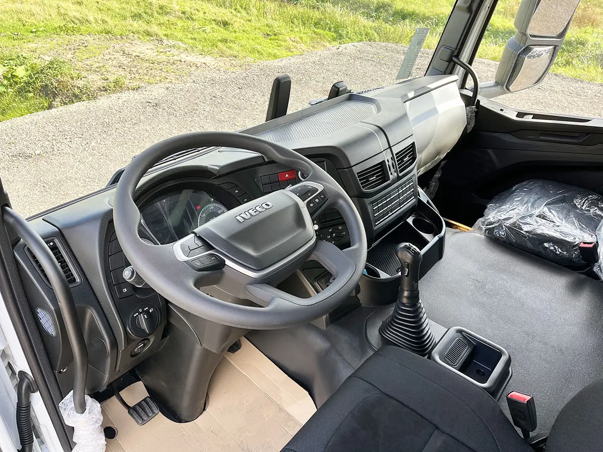 Iveco T-Way AD380T47H-3800 Chassis Cabin 6x4 3
