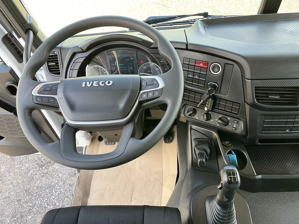 Iveco T-Way AD380T47H-3800 Chassis Cabin 6x4 9