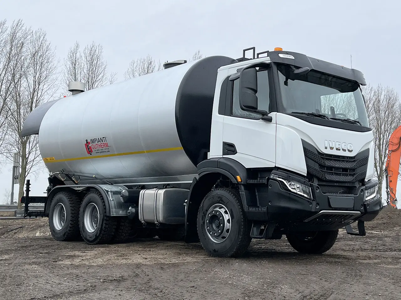 Iveco T-Way AD380T47H Bitumen Tank Sprayer 6x4 4