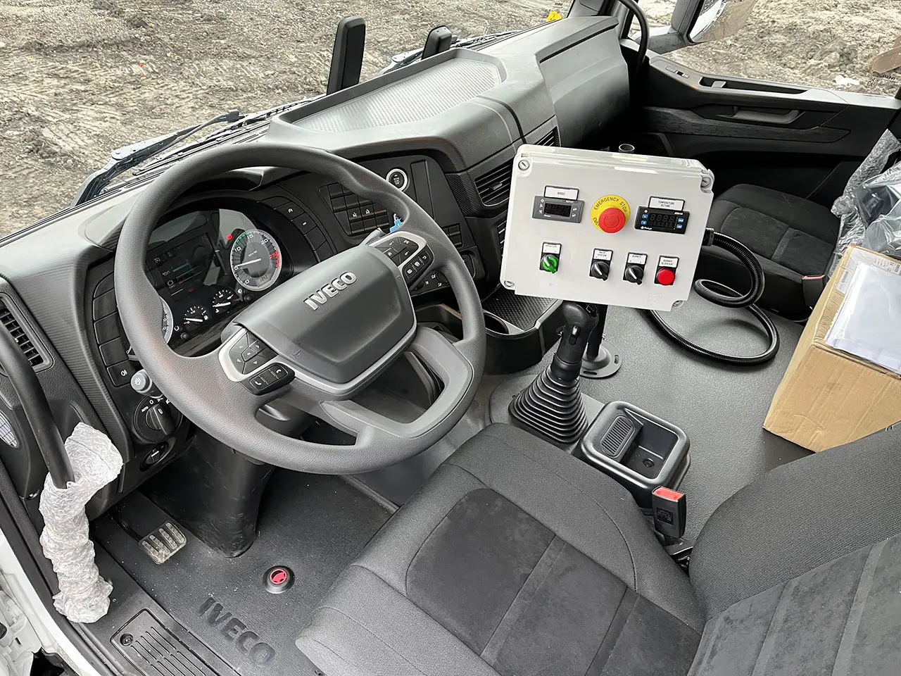 Iveco T-Way AD380T47H 6x4 Bitumen Tank Sprayer 8