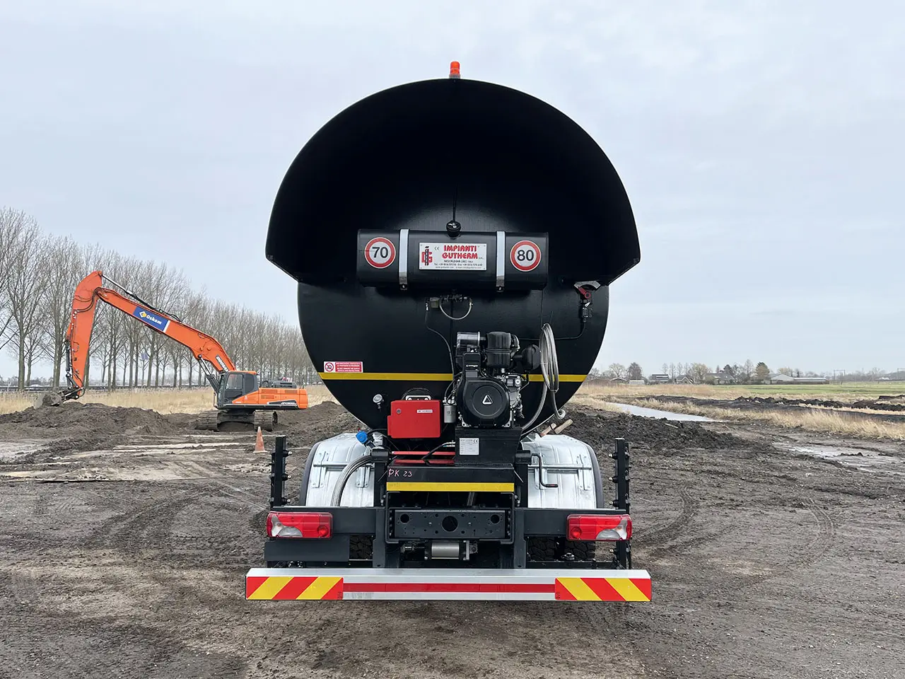 Iveco T-Way AD380T47H Bitumen Tank Sprayer 6x4 11