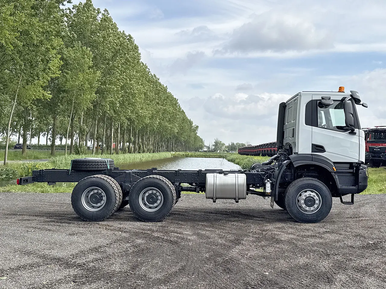 Iveco T-Way AD380T47WH-3800 Chassis Cabin 6x6 5