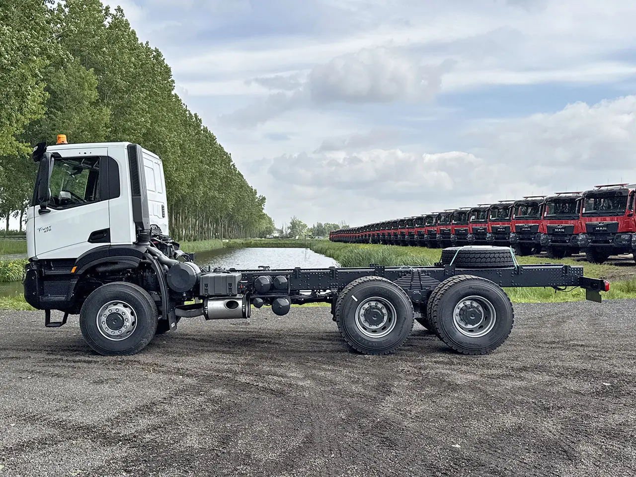 Iveco T-Way AD380T47WH-3800 Chassis Cabin 6x6 7