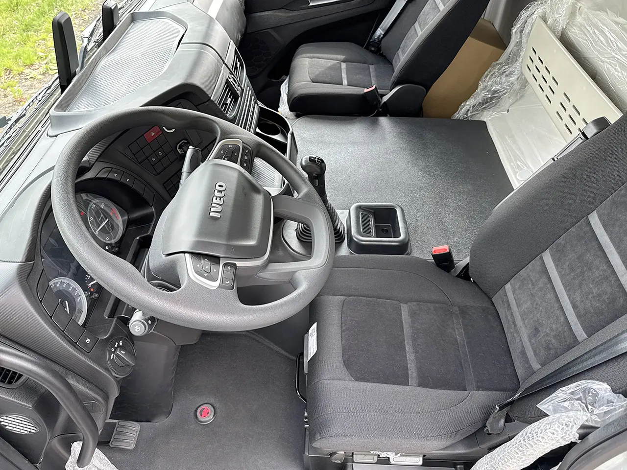 Iveco T-Way AD380T47WH-3800 Chassis Cabin 6x6 9