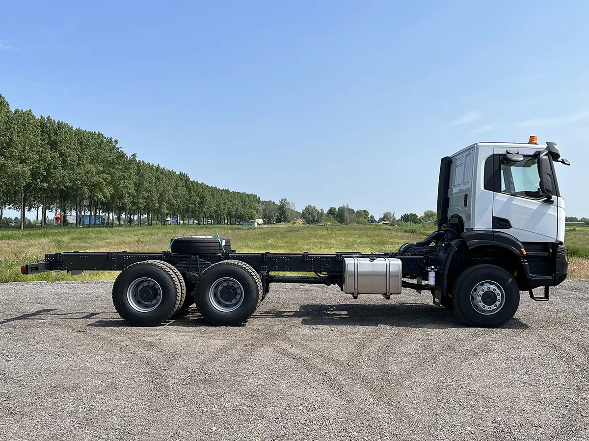 Iveco T-Way AD380T47WH-4500 Chassis Cabin 6x6 5