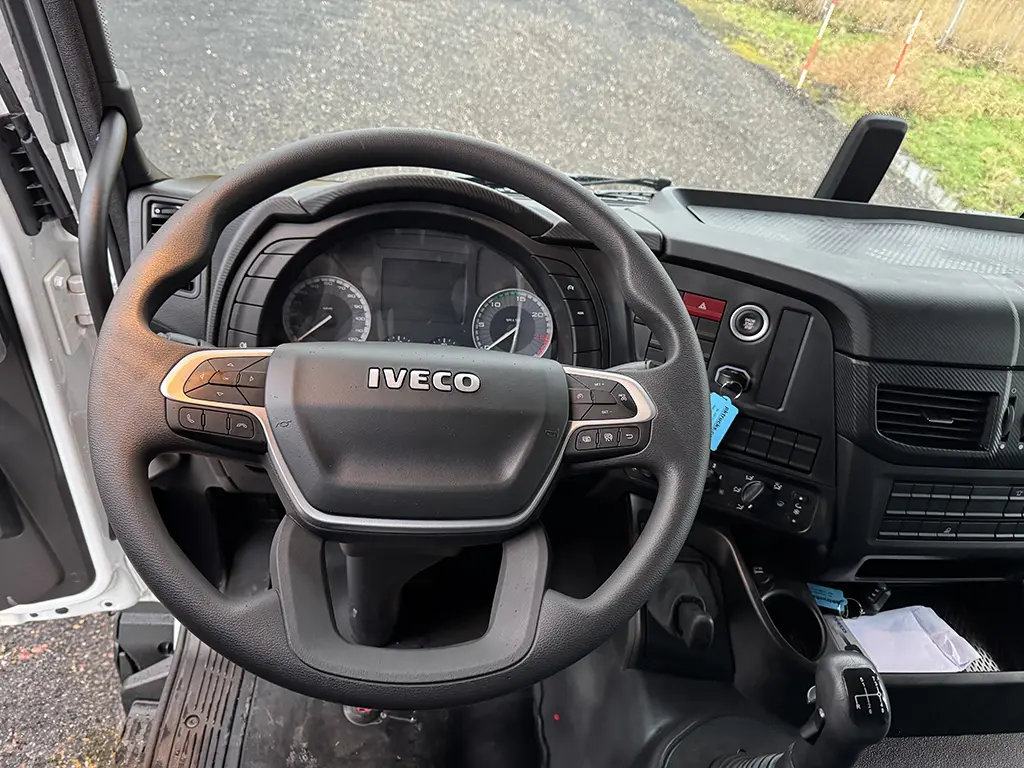 Iveco T-Way AD380T47WH-4500 Chassis Cabin 6x6 9