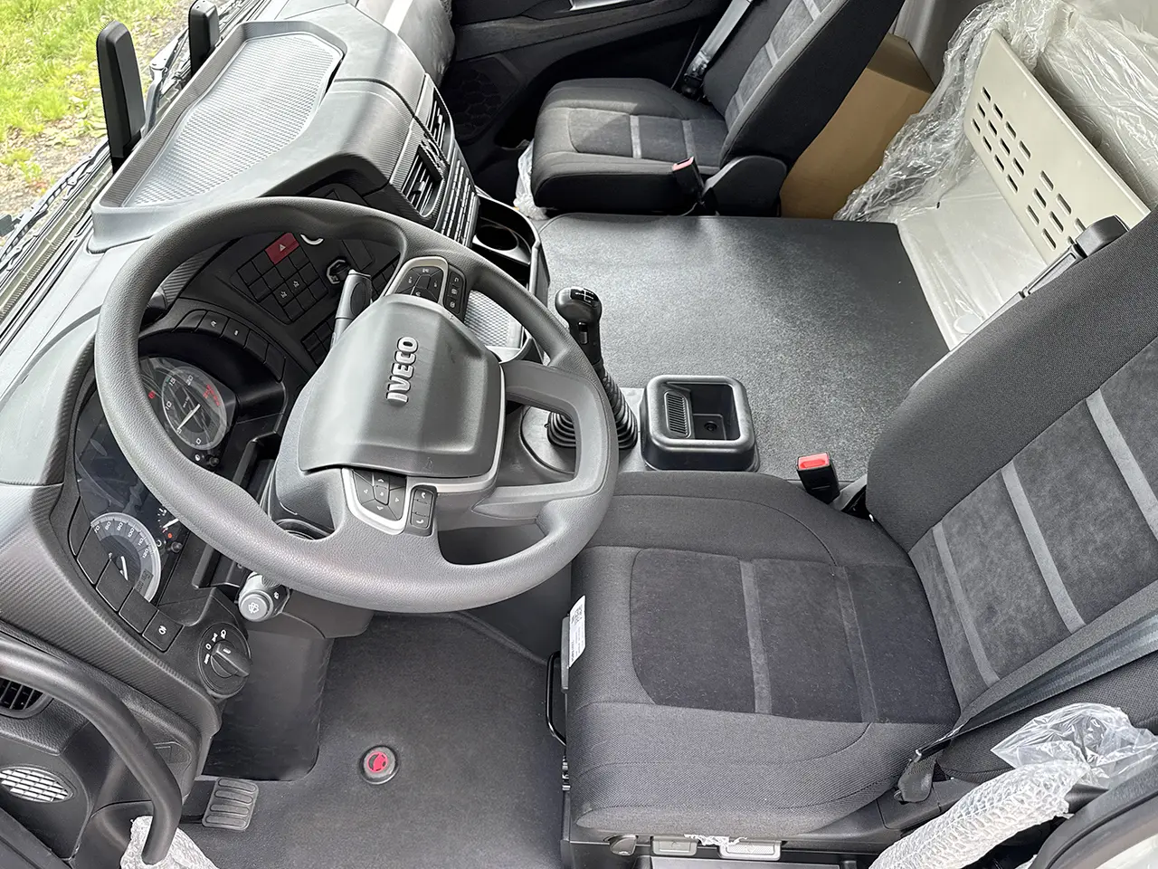 Iveco T-Way AD380T47WH-4500 Chassis Cabin 6x6 9