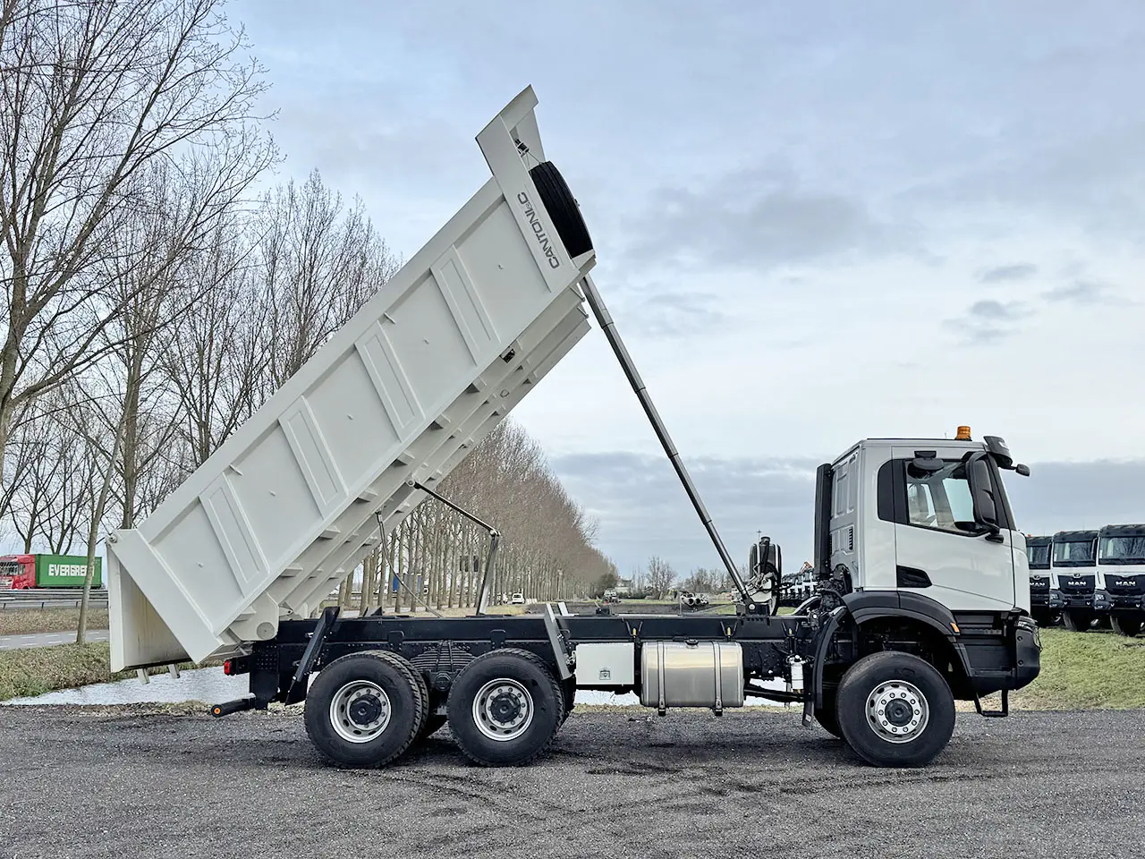 Iveco T-Way AD380T47WH 6x6 Tipper Truck 14