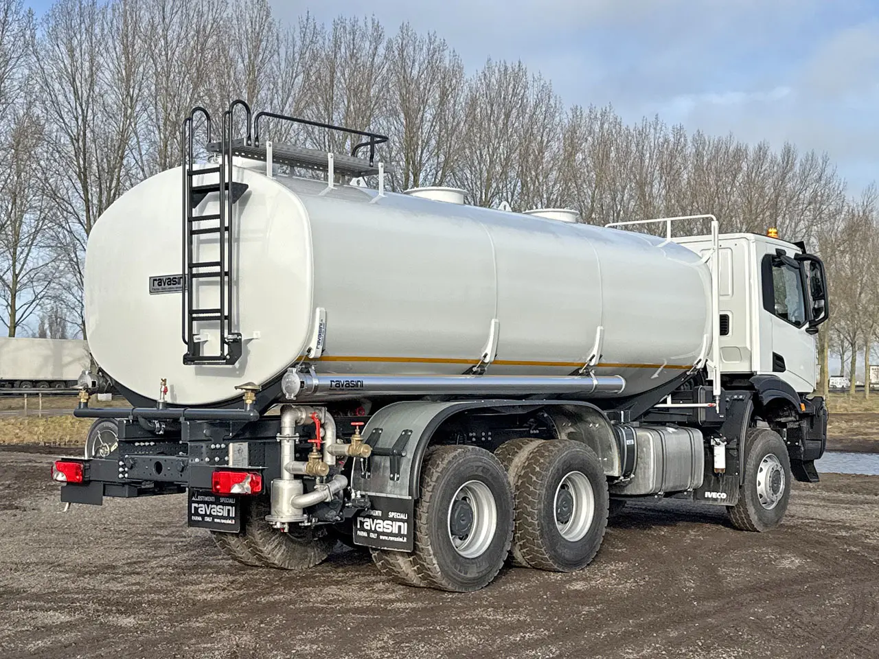 Iveco T-Way AD380T47WH Water Tank Truck 6x6 2