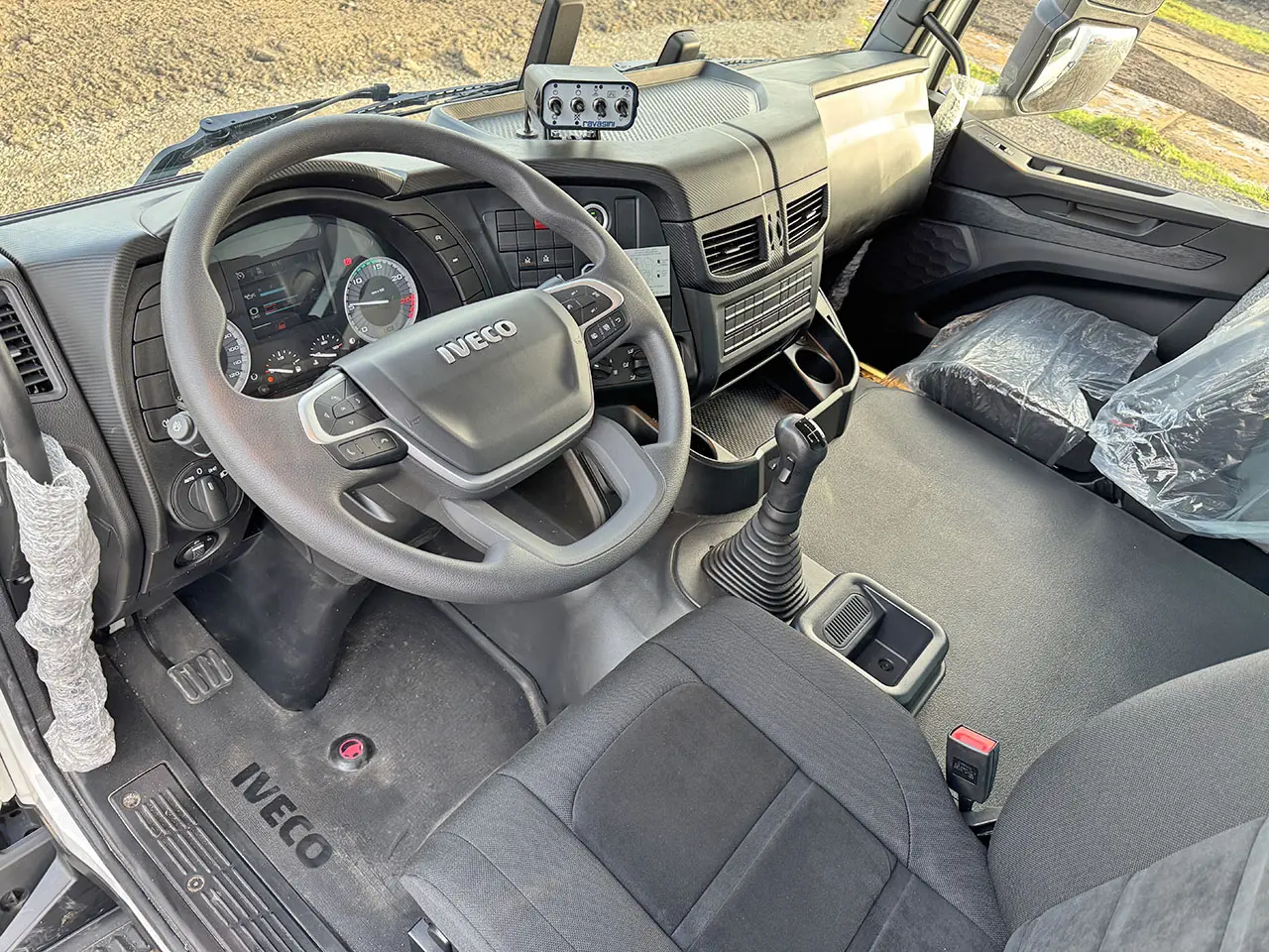 Iveco T-Way AD380T47WH 6x6 Camion citerne à eau 3