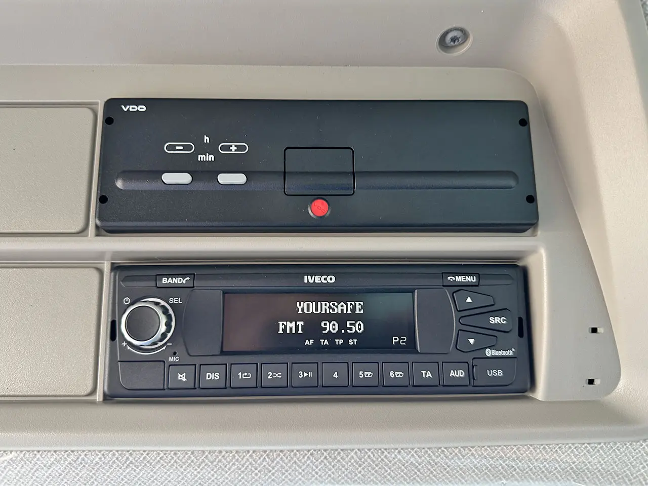 Iveco T-Way AD380T47WH 6x6 Camion citerne à eau 11