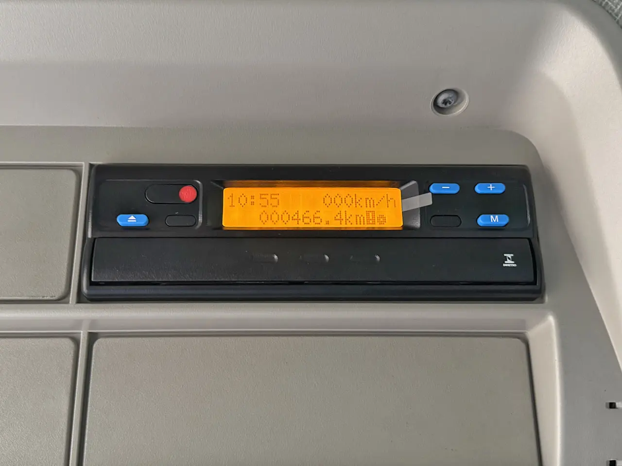 Iveco T-Way AD410T43H AT 8x4 Container Truck 11