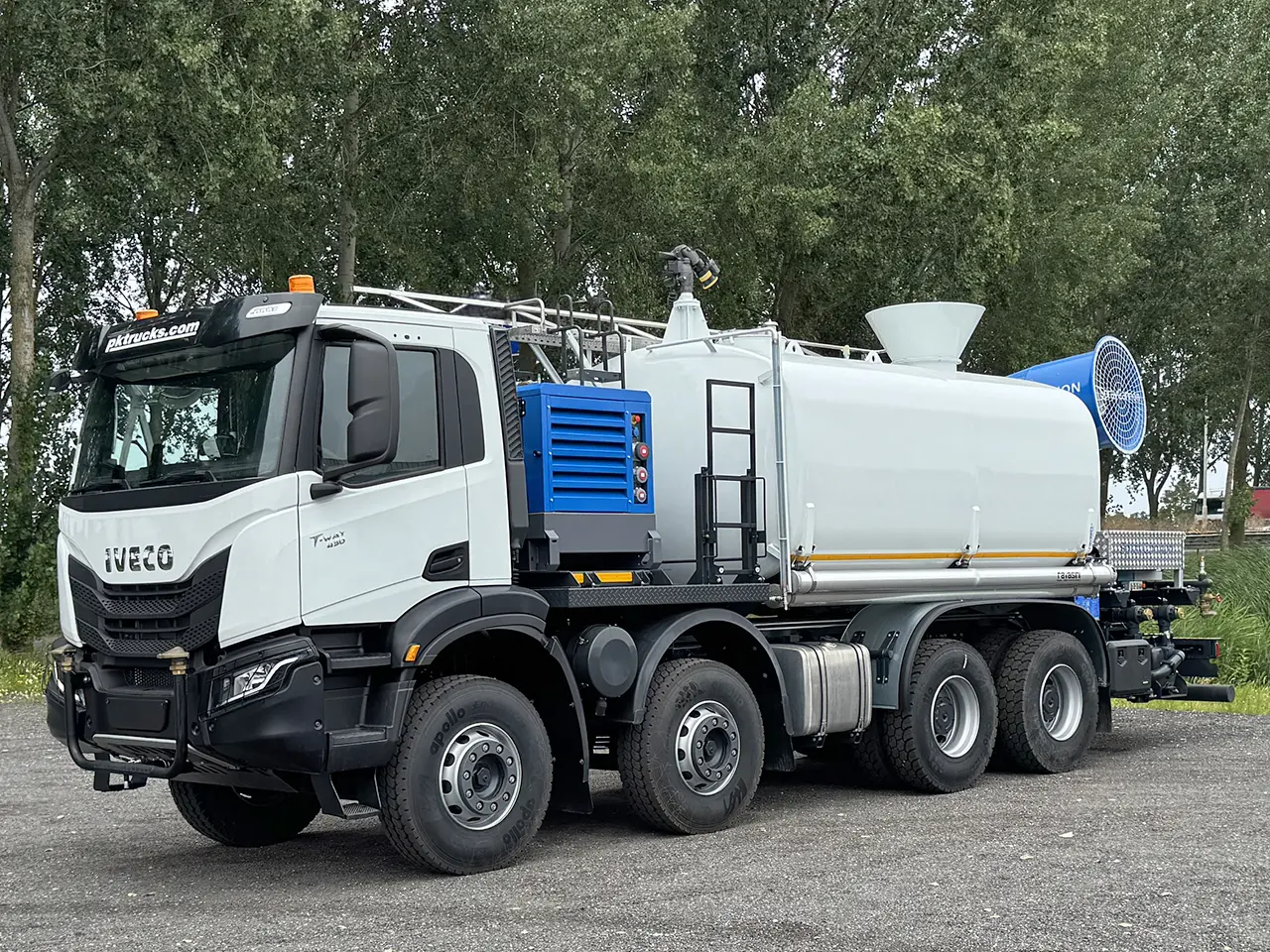 Iveco T-Way AD410T43H AT 8x4