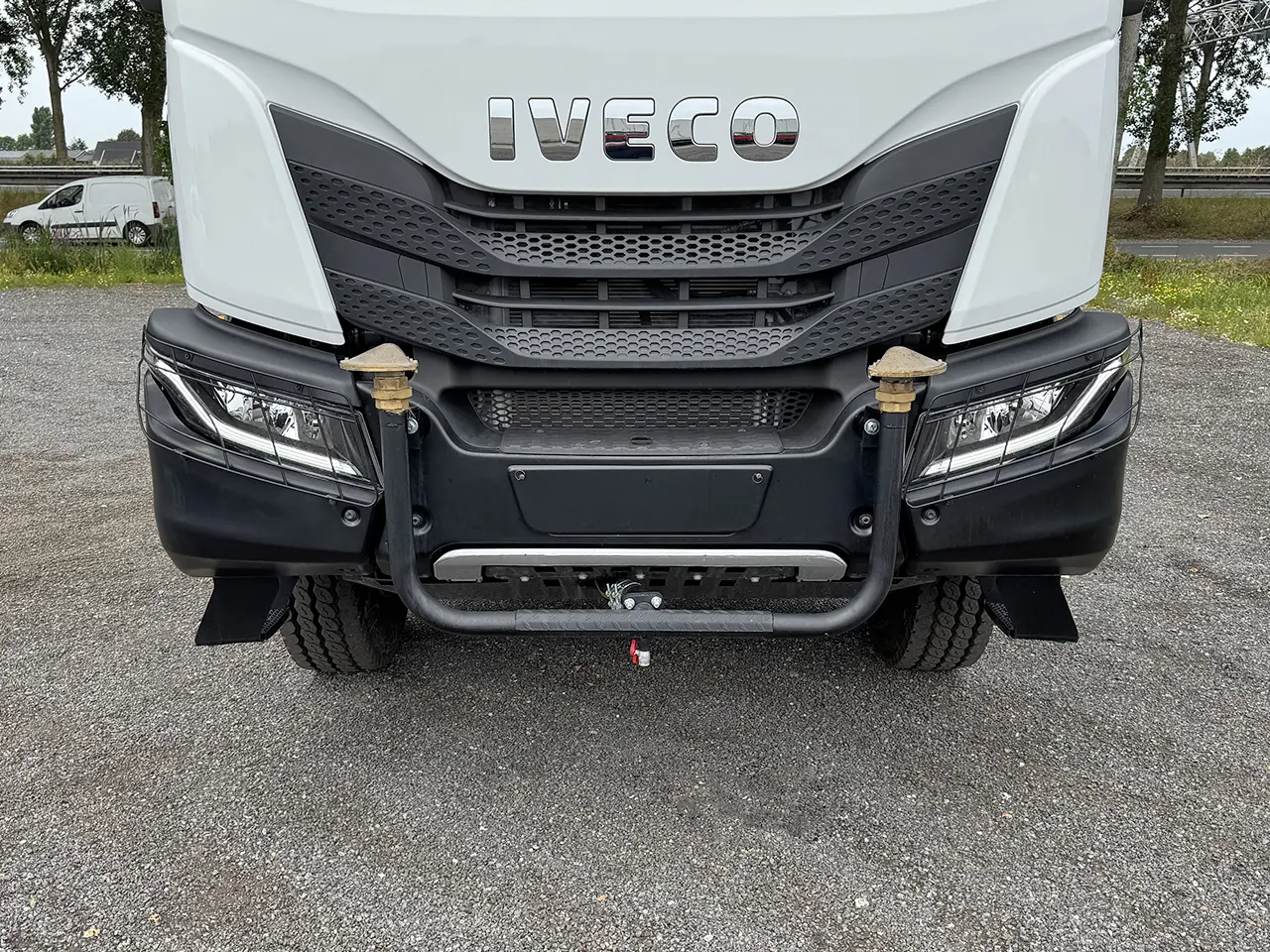 Iveco T-Way AD410T43H AT 8x4 21