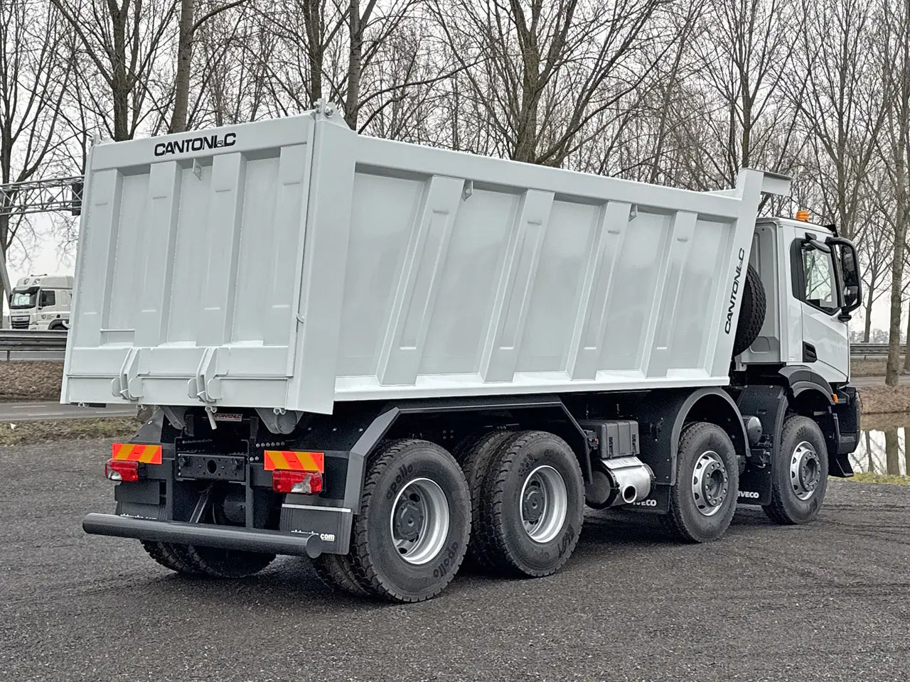 Iveco T-Way AD410T43H AT Benne basculante 8x4 2